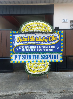 Papan Bunga Duka di Sambaliung