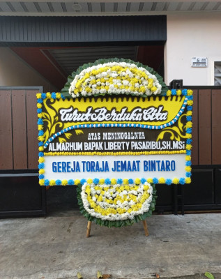 Papan Bunga Duka di Sambaliung