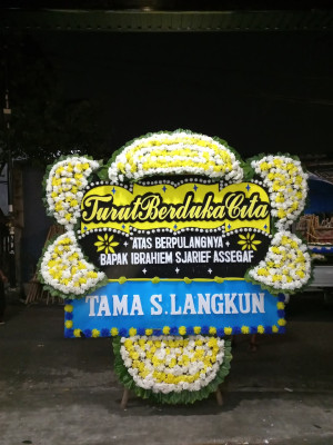 Papan Bunga Duka di Sambaliung